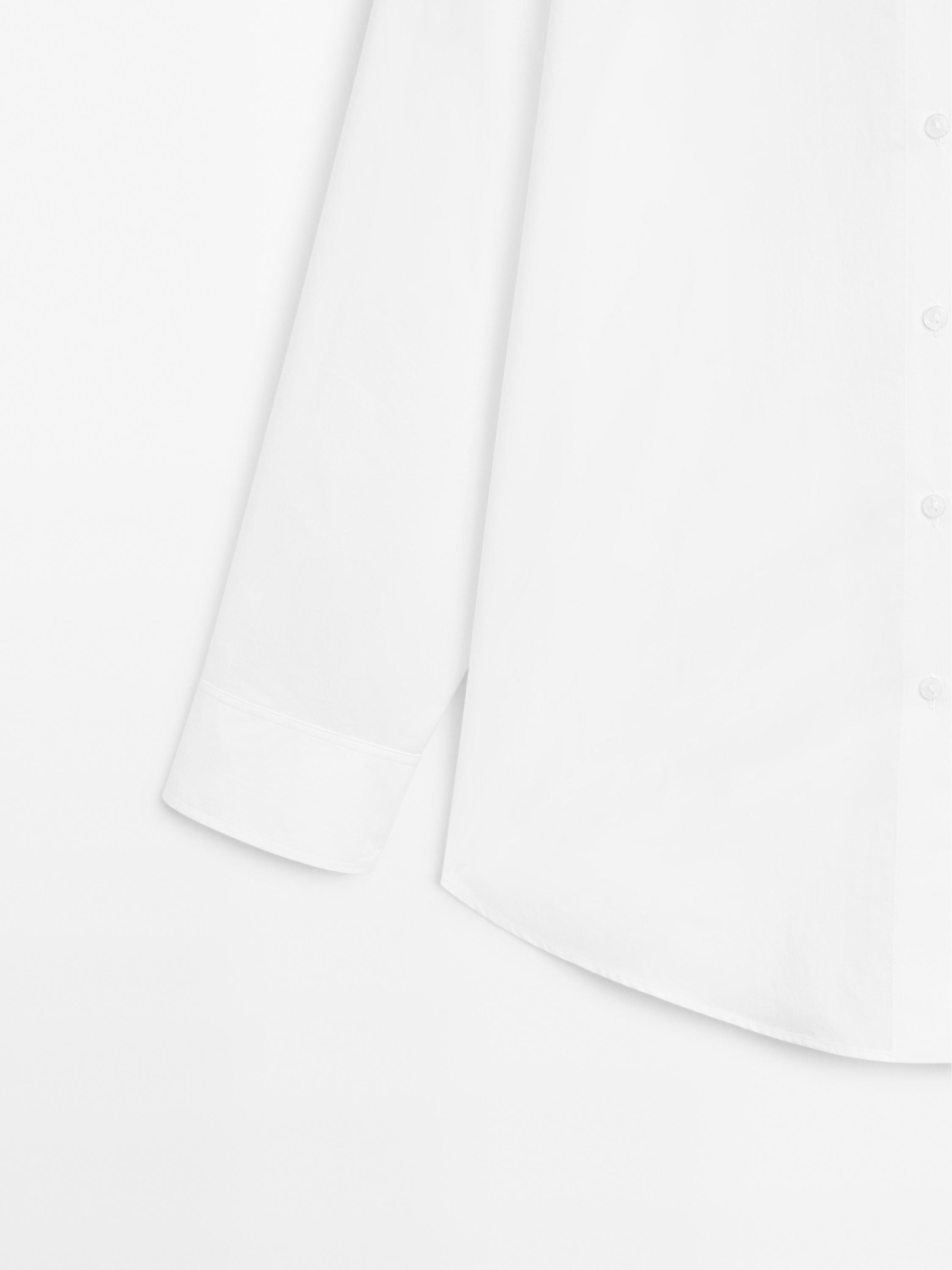 100% cotton shirt with shoulder detail